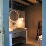 Bassiviere Barn Chic Apartment *