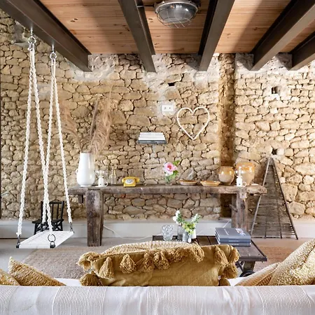 Bassiviere Barn Chic דירה