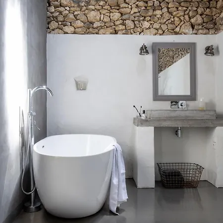 Bassiviere Barn Chic